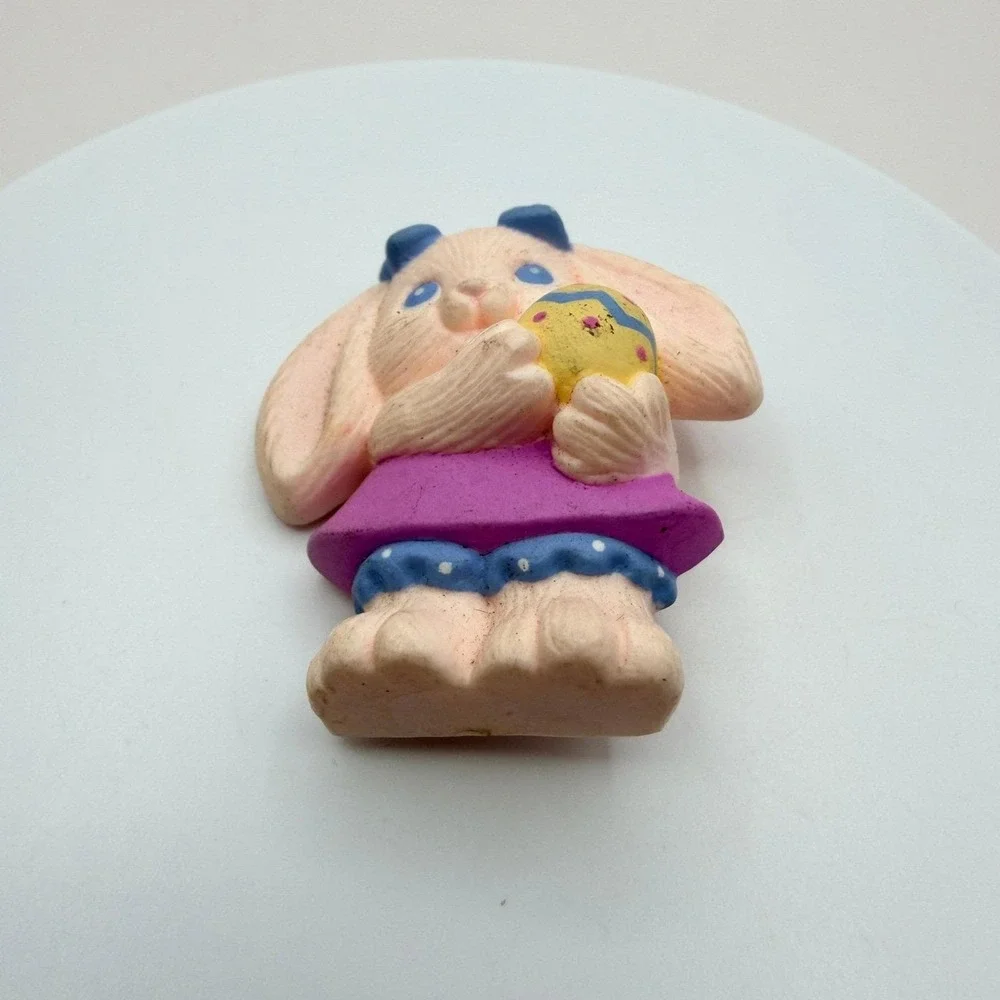 Vintage Hallmark Easter Bunny With Egg Multicolor Plastic Holiday Pin Brooch Y2K